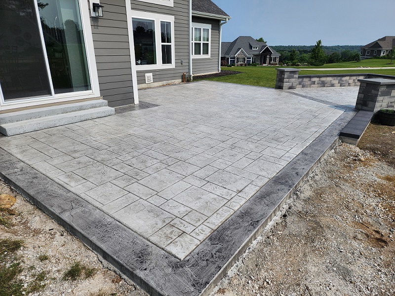 Stamped concrete patio construction for Glendale homes