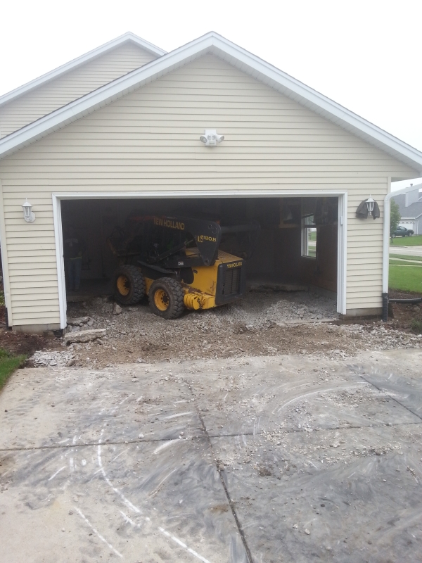 Franklin Wi garage and driveway torn out for replacement