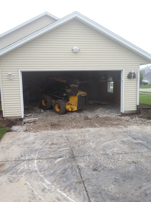 Franklin Wi garage and driveway torn out for replacement