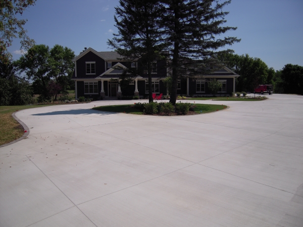 Concrete Driveway Repairs and Installation Milwaukee