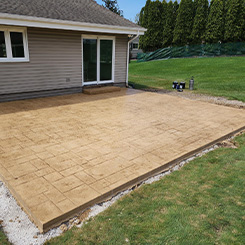 New Berlin stamped concrete driveway